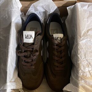 Veja Women's Brown and White Sneakers